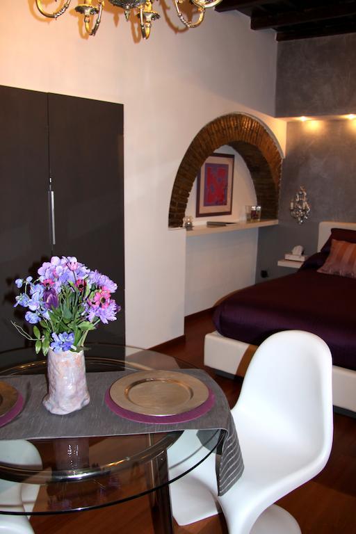 Domus31 - Luxury House In Trastevere روما الغرفة الصورة